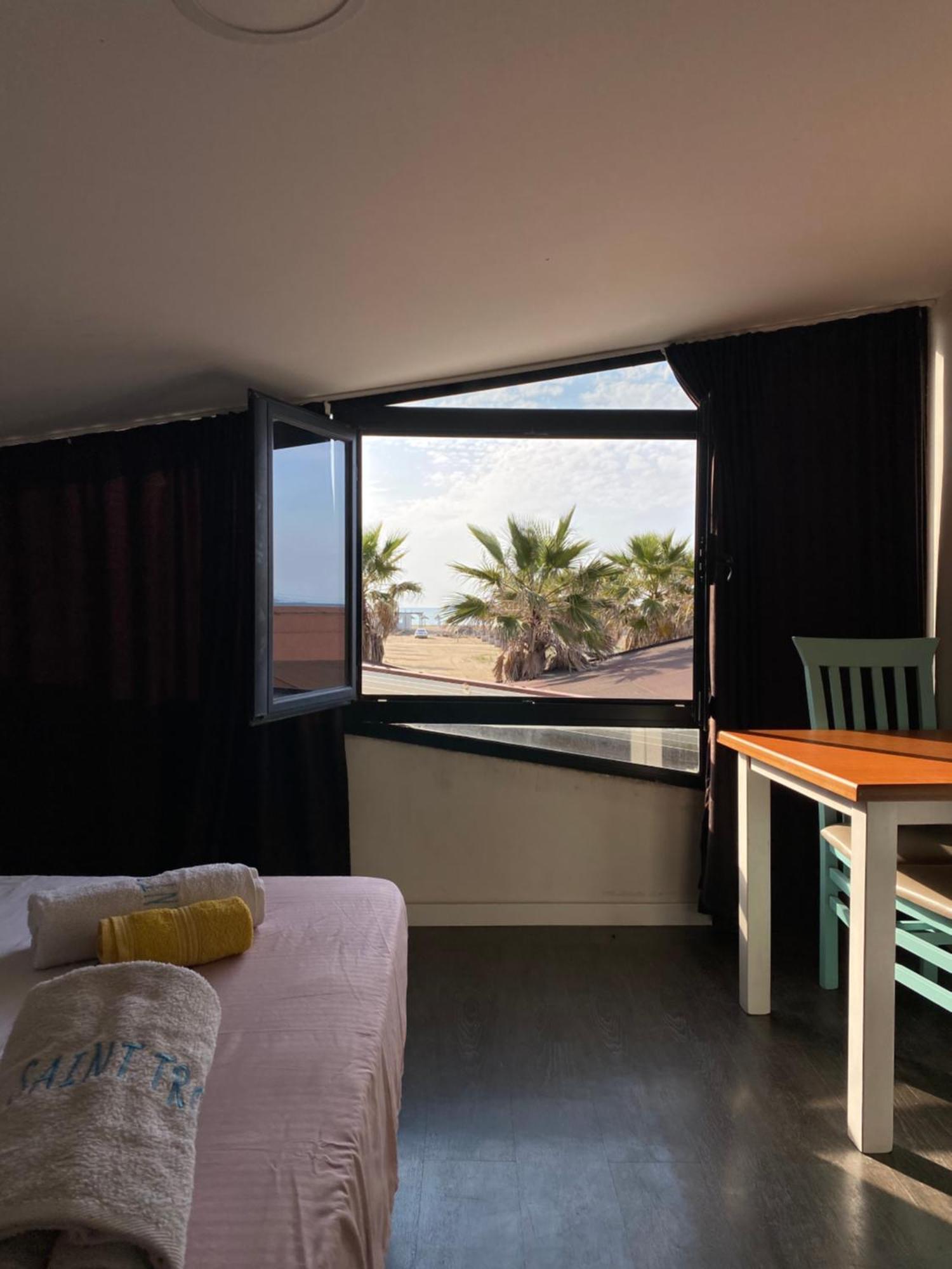 Saint Tropez Durres 호텔 Bisht Kamez 외부 사진